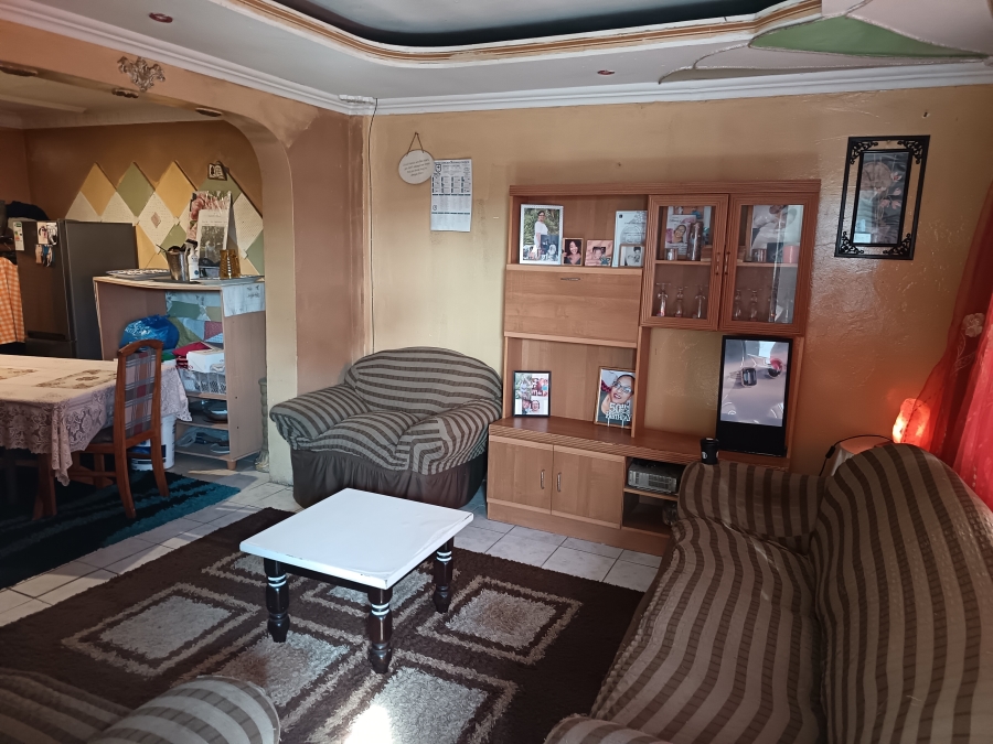 2 Bedroom Property for Sale in Bethelsdorp Eastern Cape